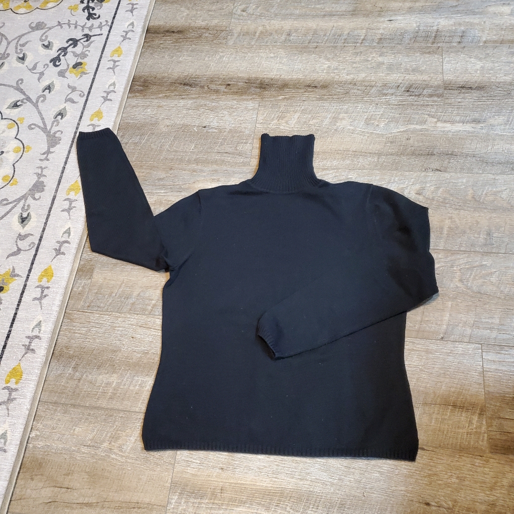Talbots Medium Turtle Neck
